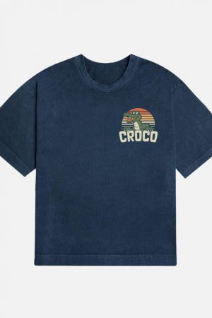 Croco Sunset Vintage Crocodile Graphic for Coastal Retro Lovers T-Shirt